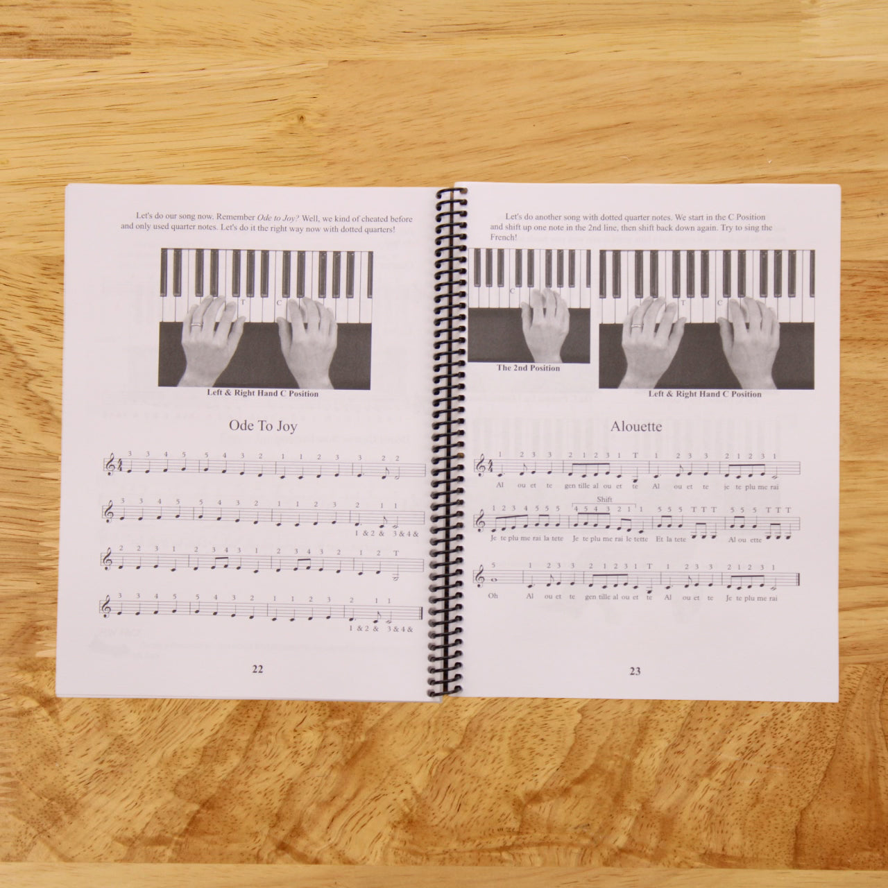 Beginner Piano Lessons for Kids Book: with Online Video & Audio Access