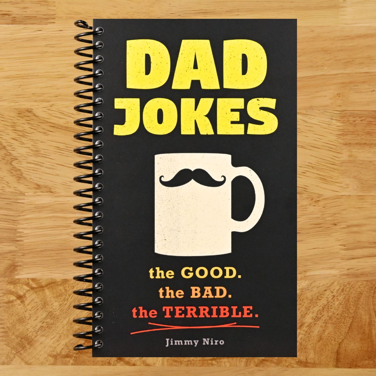 Dad Jokes: Over 600 of the Best (Worst) Jokes Around and Perfect Gift for All Ages!