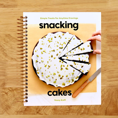 Snacking Cakes: Simple Treats for Anytime Cravings: A Baking Book