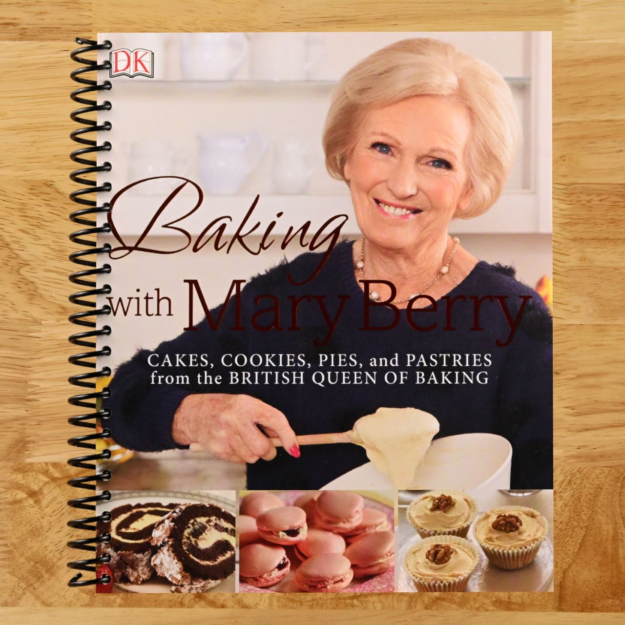 Baking with Mary Berry: Cakes, Cookies, Pies, and Pastries from the British Queen of Baking (Spiral bound) Happy Coil spiral bound book