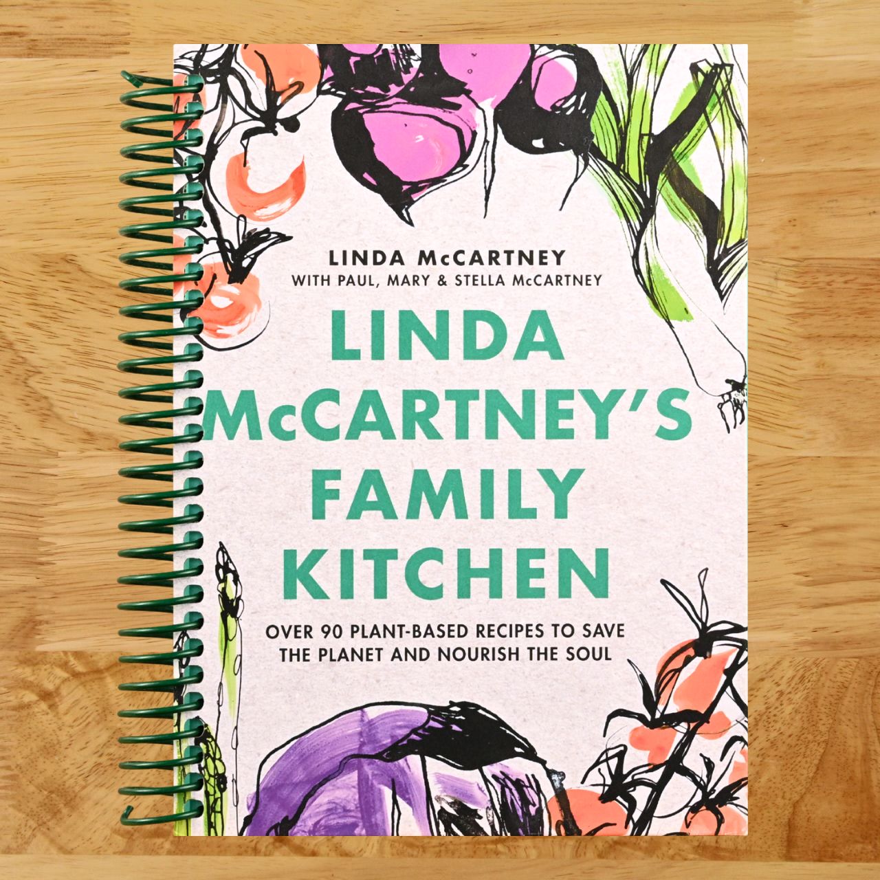 Linda McCartney's Family Kitchen: Over 90 Plant-Based Recipes to Save the Planet and Nourish the Soul (Spiral bound) Happy Coil spiral bound book