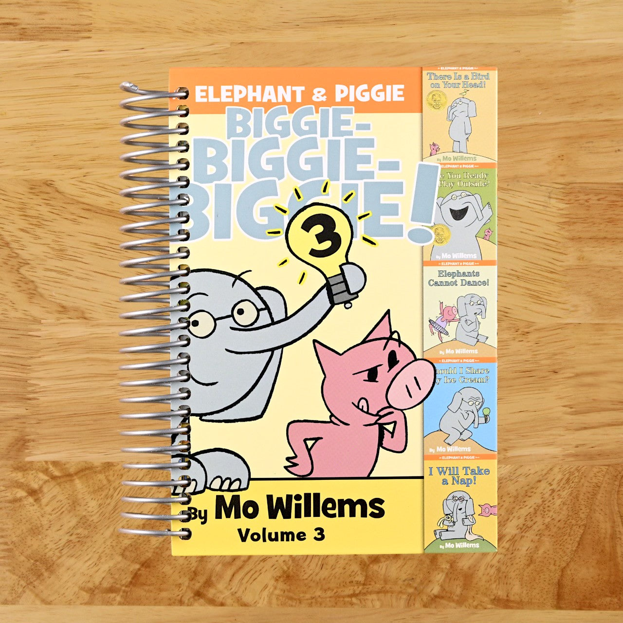 An Elephant & Piggie Biggie! Volume 3 (An Elephant and Piggie Book)