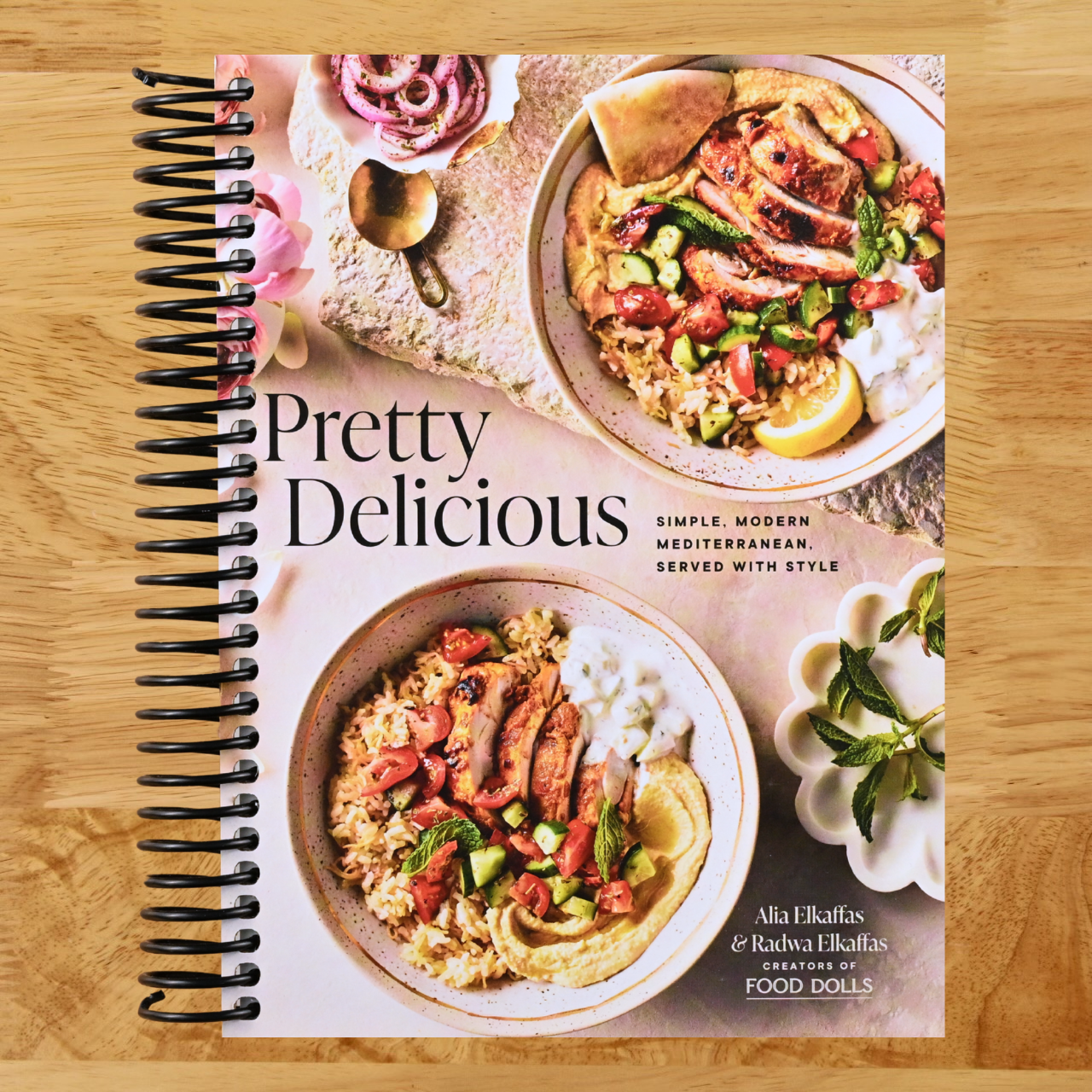 Pretty Delicious: Simple, Modern Mediterranean, Served with Style: A Cookbook (Spiral bound) Happy Coil spiral bound book