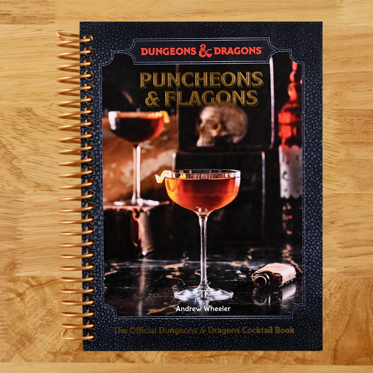 Puncheons and Flagons (Dungeons & Dragons): The Official Dungeons & Dragons Cocktail Book [A Cocktail and Mocktail Recipe Book]