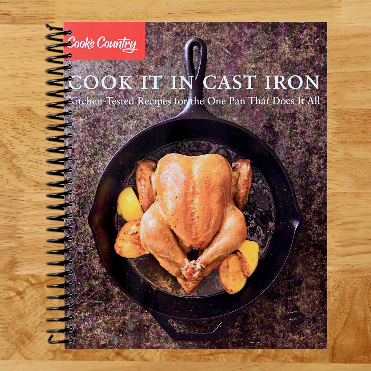 Cook It in Cast Iron: Kitchen-Tested Recipes for the One Pan That Does It All (Cook's Country)   (Spiral bound)